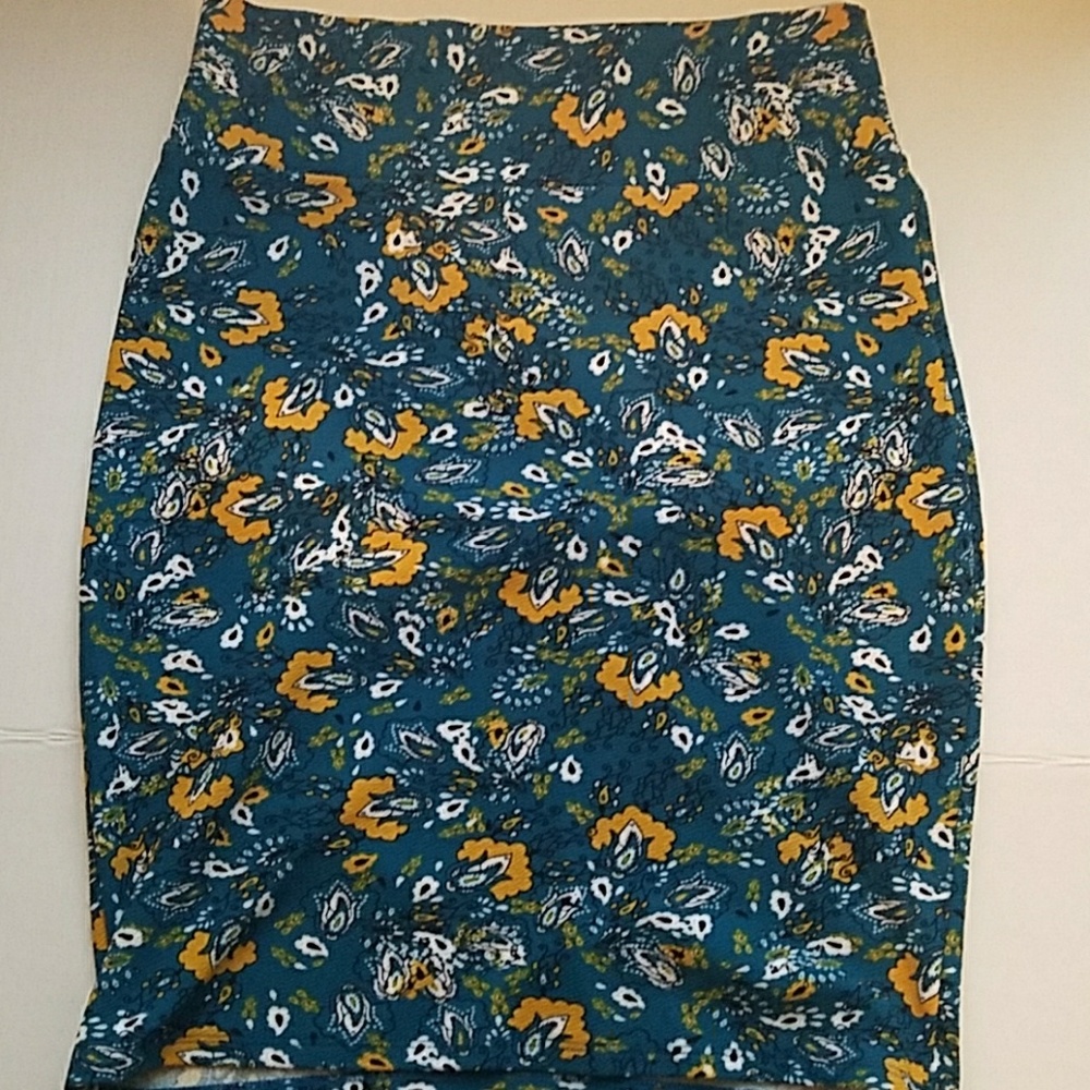 LuLaRoe Cassie Skirt